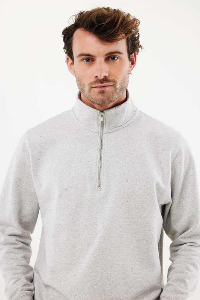 IQONIQ Elgon gerecycled katoen sweater met kwartritssluiting